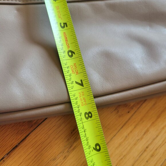 SAS Beige Leather Crossbody Bag With Adjustable Strap - Picture 8 of 9